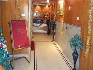 Hotel Celebration Κανπούρ Εξωτερικό φωτογραφία